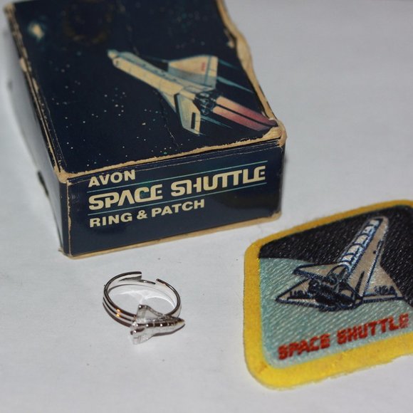 Vintage Avon Space Shuttle Ring and Patch Set Original Box, 1982  #29 - Picture 1 of 5